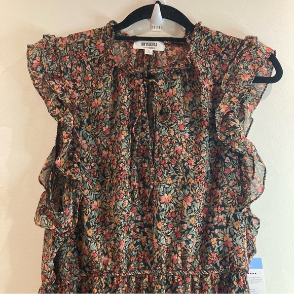 BB Dakota by Steve Madden Sz  L Ditsy Tiered Ruffled Neck Sleeve Midi Dress NEW - Picture 4 of 16
